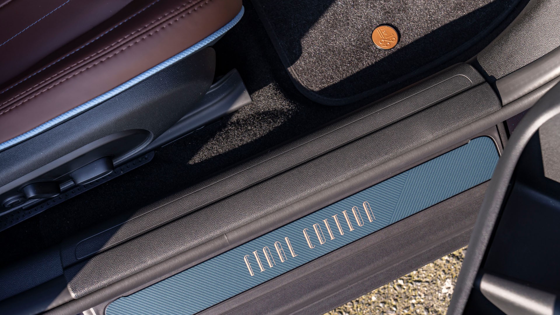MINI Clubman Final Edition - teaser gallery - door sill